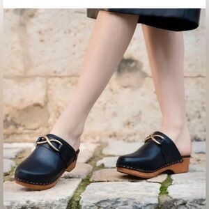 M. Gemi Miriam Italy Navy Leather Wood Sole Clogs 36 US 6